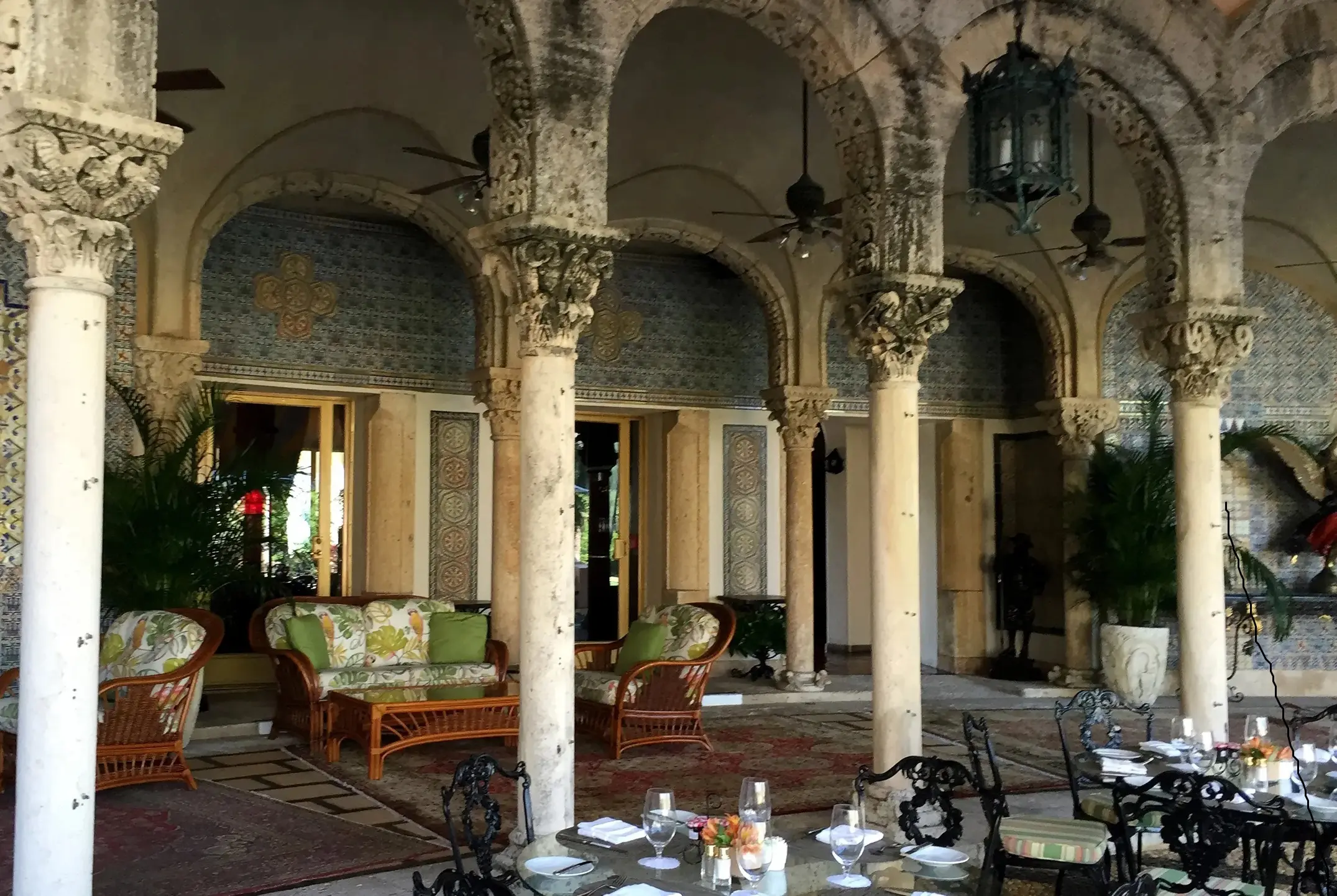 گشت گذار در مارالاگو (Mar-a-Lago)؛ اقامتگاه باشکوه دونالد ترامپ