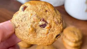 فیلم/ طرز تهیه کوکی خرما بدون آرد و شکر + ایده ای نو و خوشمزه