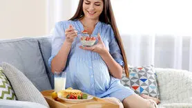 زنان باردار چه مواد غذایی را نباید بخورند؟