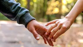 آغازگر رابطه عاشقانه زنان هستند یا مردان؟