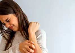 چه ارتباطی بین پسوریازیس و ابتلا به بیماری های روانی وجود دارد؟