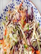 طرز تهیه سالاد کلم سفید به سبک رومانی یایی ها + ارزان و فوری