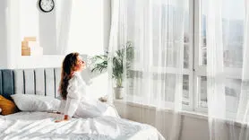 چگونه با تغییرات فصلی خواب بهتری داشته باشیم؟ + نکات کاربردی خواب در پاییز و زمستان