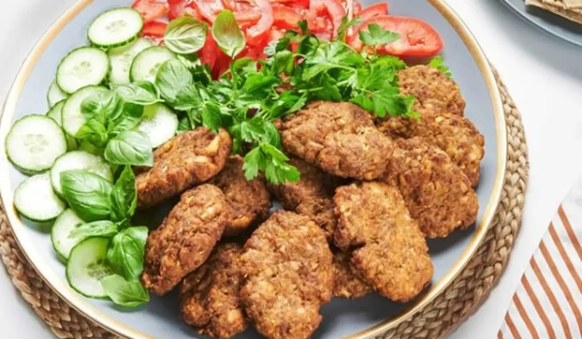 چطور یک کوکوی مرغ متفاوت و خوشمزه درست کنیم؟ 