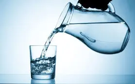 فرمول طب سنتی برای آب نوشیدن در روزهای گرم 