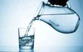 فرمول طب سنتی برای آب نوشیدن در روزهای گرم 
