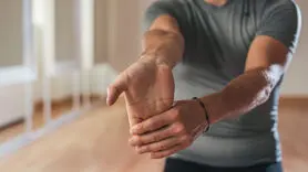 کاهش درد مچ دست با تمرینات خانگی/ راهکارهای علمی فیزیوتراپ امریکایی