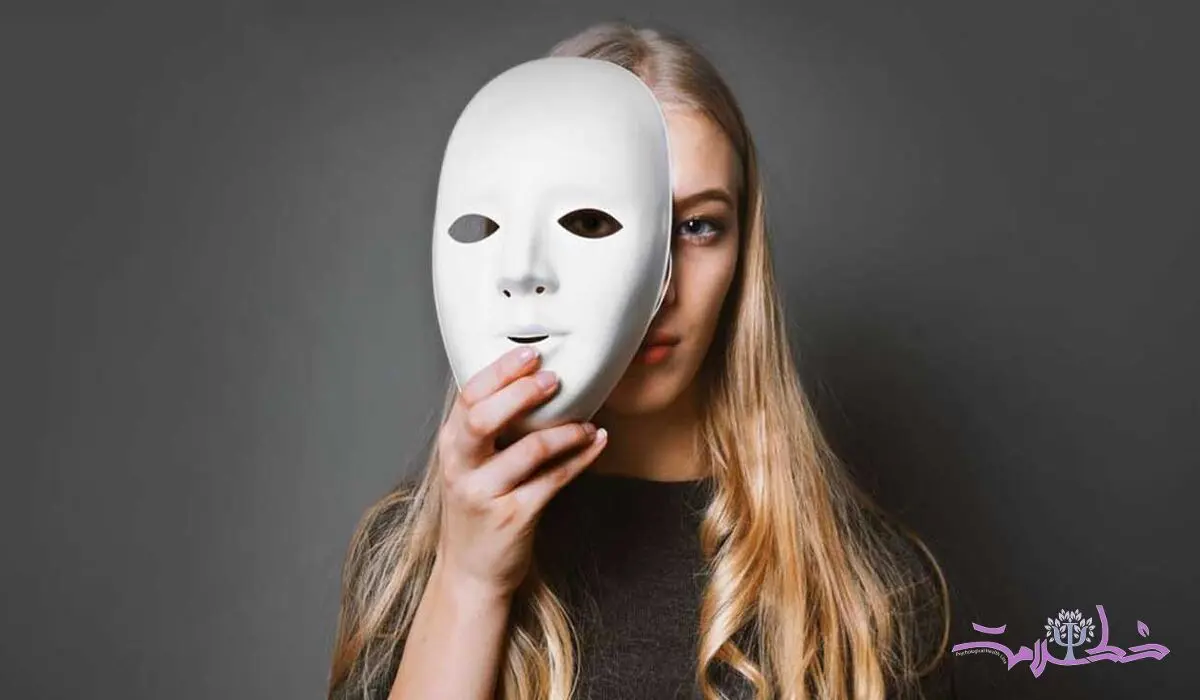 این تست نشان می دهد شخصیت نمایشی دارید یا نه؟ + علائم و روش کنترل / تست شخصیت 