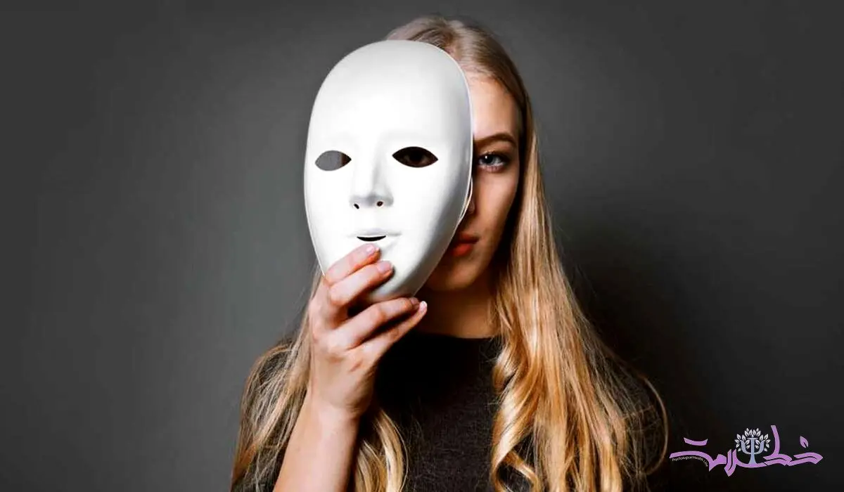 این تست نشان می دهد شخصیت نمایشی دارید یا نه؟ + علائم و روش کنترل / تست شخصیت 