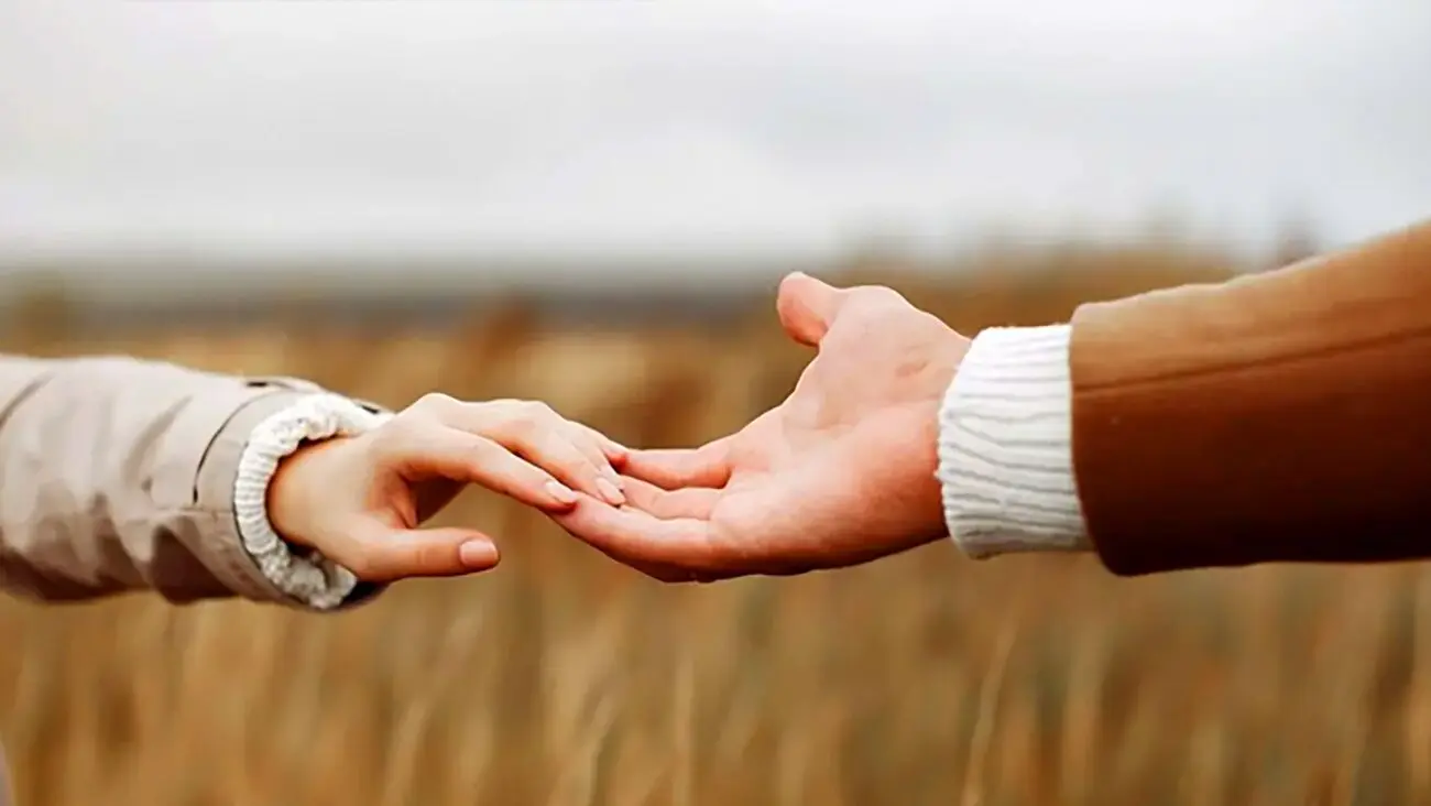 اثر انگشت رابطه جنسی چیست؟ + شناسایی رد پای سکسوم حتی با  کاندوم!