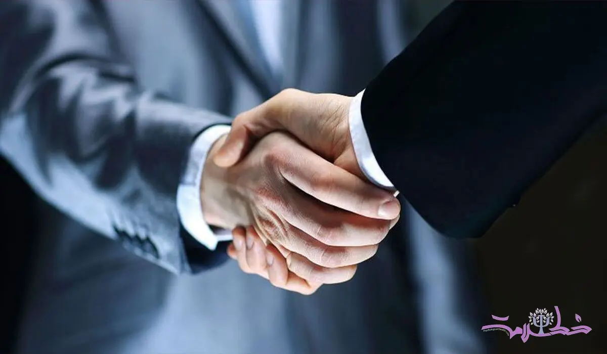 سیاستمداران چه مدلی دست می دهند؟ + معنای دست دادن سیاستمداران
