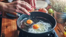 مقایسه ظروف چدنی و تفلون: کدام یک برای سلامتی بهتر است؟