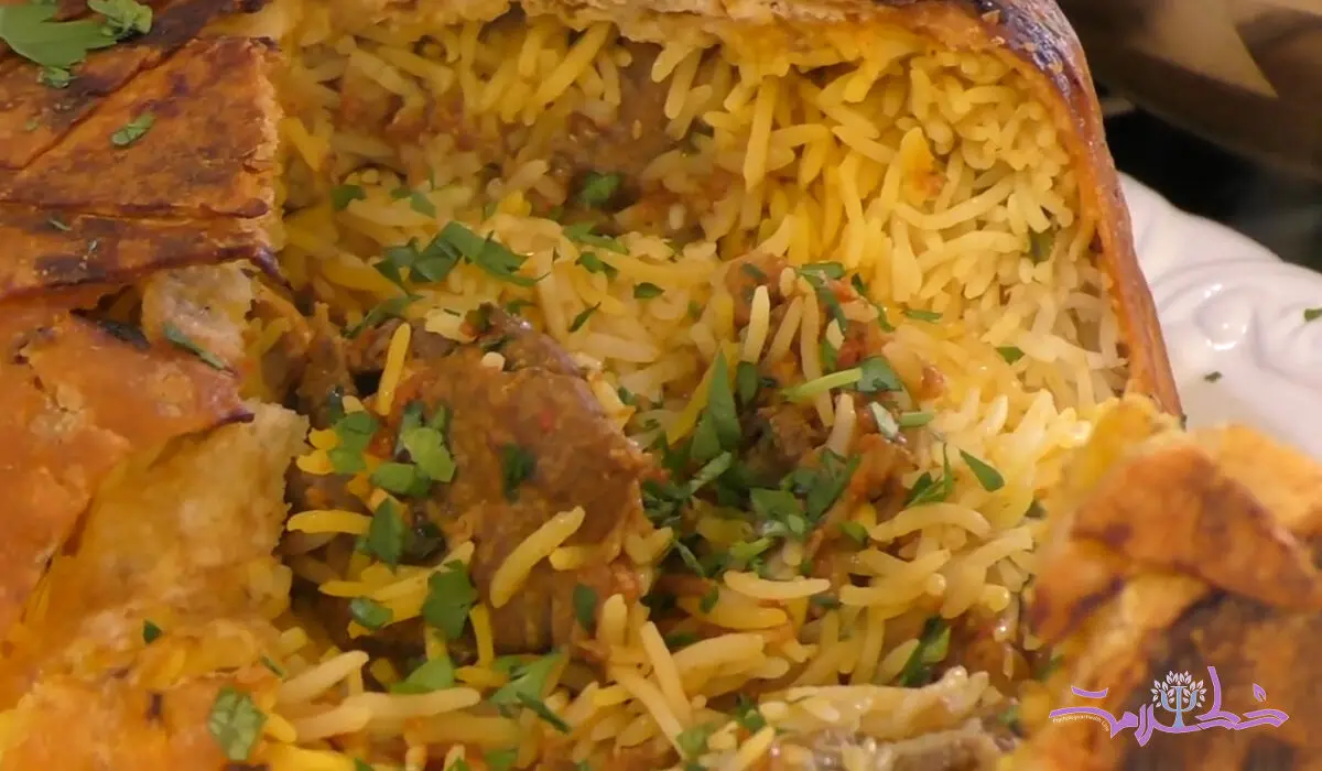 فیلم / طرز تهیه بریونی در نان لواش برای افطار + ساده و خلاقانه