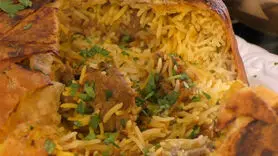 فیلم / طرز تهیه بریونی در نان لواش برای افطار + ساده و خلاقانه