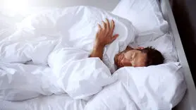 فیلم/چرا وقتی جای تان عوض می شود نمی توانید بخوابید؟ + علل شگفت انگیزی دارد ببینید