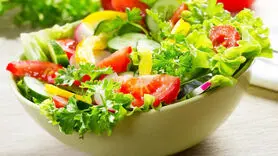 فواید بی نظیر کاهو بر سلامت روان + چه افرادی نباید کاهو بخورند