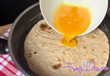فیلم/ طرز تهیه صبحانه پیتزایی با نان برشته + فوری و خوشمزه