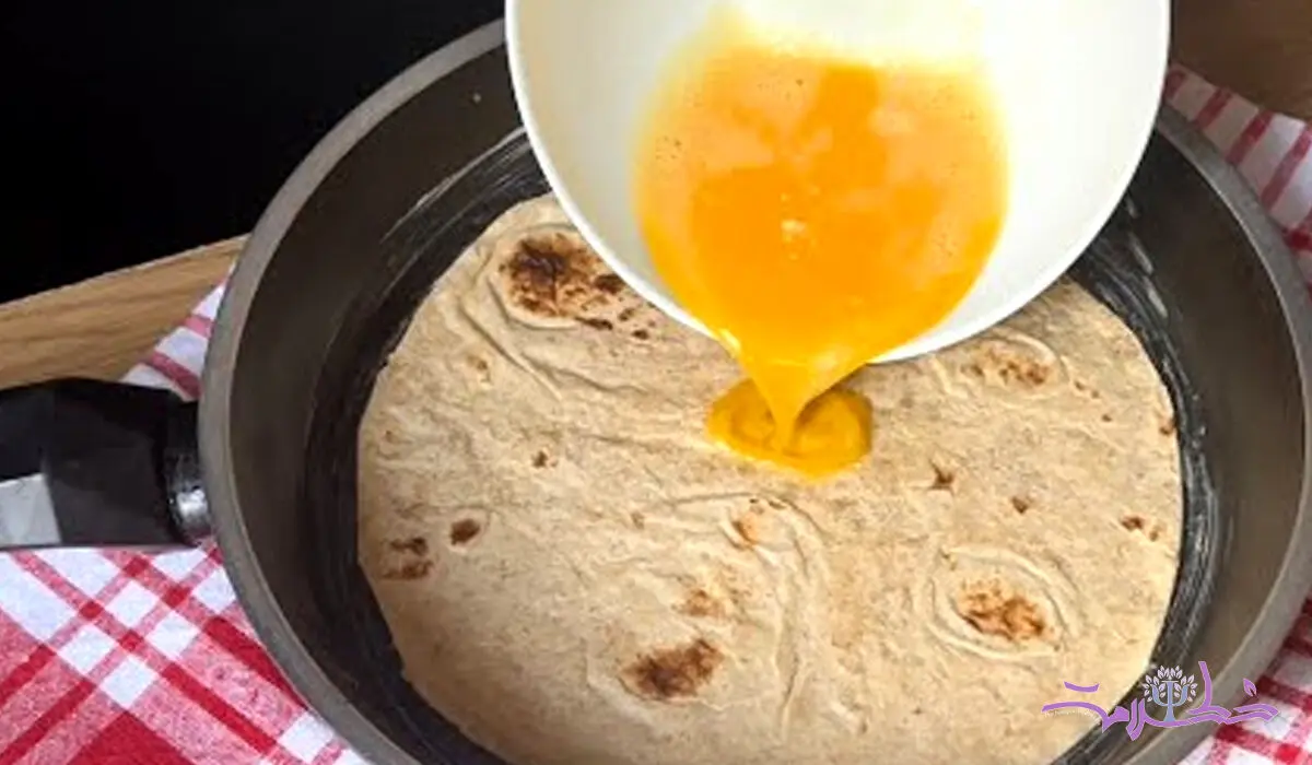 فیلم/ طرز تهیه صبحانه پیتزایی با نان برشته + فوری و خوشمزه
