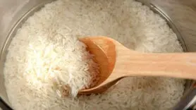 نگهداری برنج خیس و پخته به سبک سمی اش می کند !