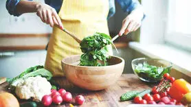 این مواد غذایی موجب سلولیت می شود