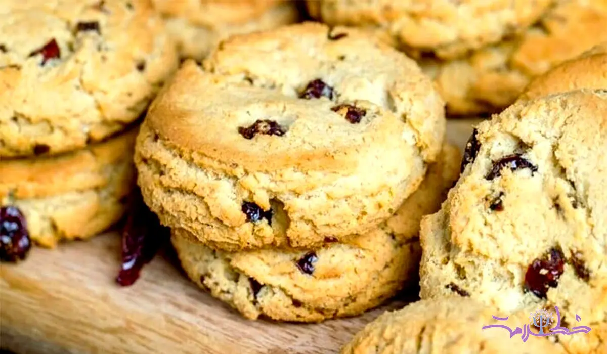 هر روز چقدر می توان کشمش خورد؟ + طرز تهیه شیرینی کشمشی