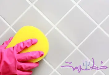چگونه کاشی های حمام را در کمتر از 30 دقیقه برق بیندازید؟