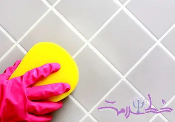 چگونه کاشی های حمام را در کمتر از 30 دقیقه برق بیندازید؟