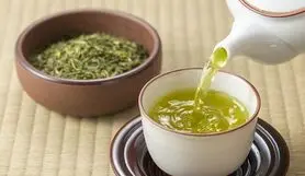 ۸ دمنوش طب سنتی برای رفع عفونت ادراری