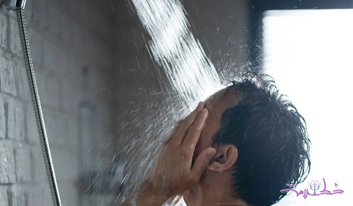 صبح یا عصر؟ بهترین زمان برای دوش گرفتن چه زمانی است؟