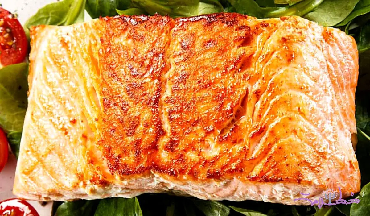 طرز تهیه خوراک سالمون و اسفناج + غذایی ایده‌آل برای خوابی آرام و عمیق / آشپزی ملل