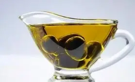 برای تقویت مو روغن زیتون را بخورید یا ماسک کنید؟