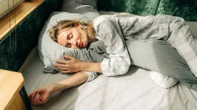 بهترین کارهایی که باید قبل از ۹ شب انجام دهید تا خواب راحت و ذهن آرام داشته باشید