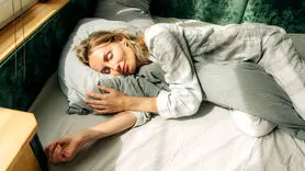 بهترین کارهایی که باید قبل از ۹ شب انجام دهید تا خواب راحت و ذهن آرام داشته باشید
