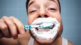فیلم/ارتباط بین مرگ دندان ها و مسواک