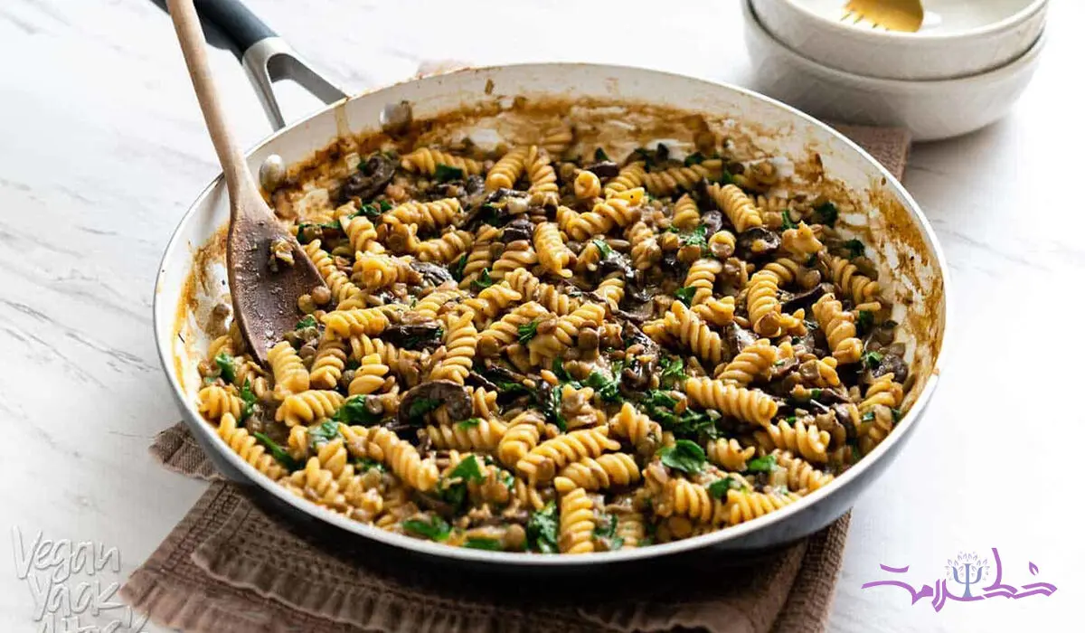 طرز تهیه پاستا و عدس خوشمزه و مقوی 