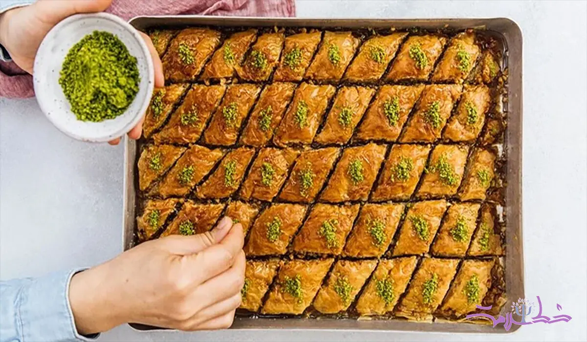 طرز تهیه باقلوا یزدی خانگی