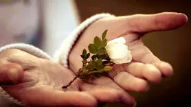 ۴ تکنیک ساده برای اینکه با خودتان مهربان تر باشید