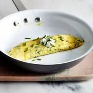 طرز تهیه املت بروکلی و پنیر خوشمزه و فوری + ارزان و بدون گوشت