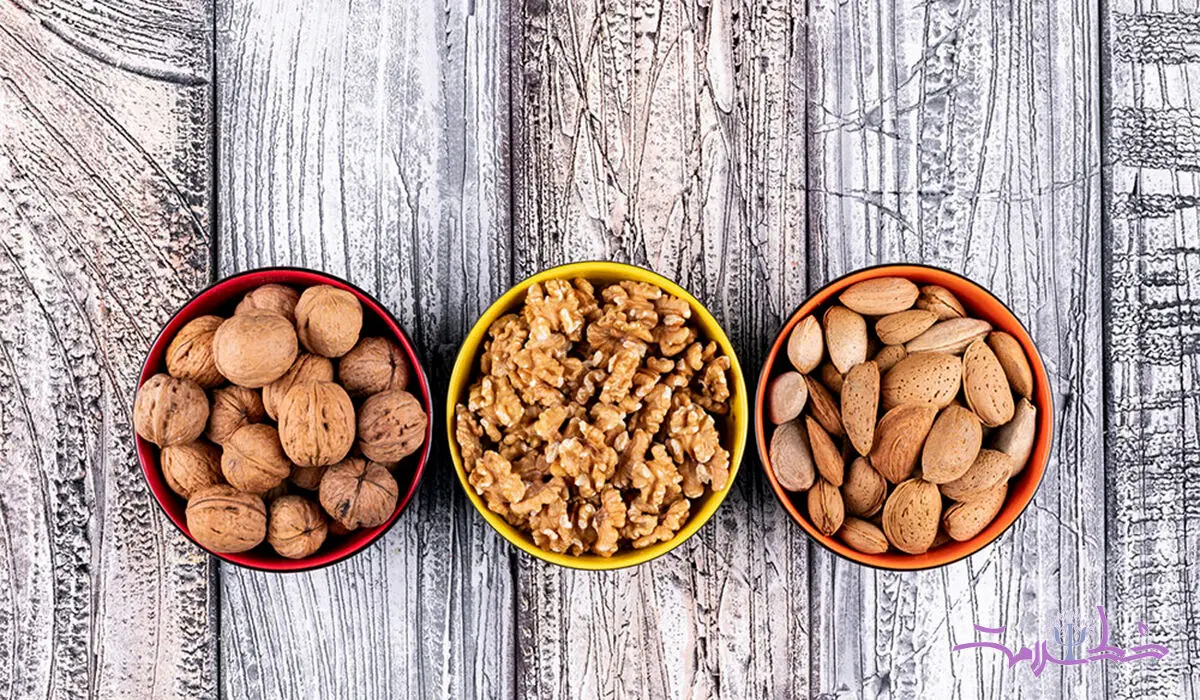 بادام یا گردو کدام برای سلامتی مفیدتر است؟ + جدول مقایسه ارزش غذایی 