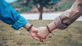 چرا نباید از هوش مصنوعی برای عشق مشاوره بگیرید؟