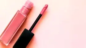 همه چیز درباره رژ لب؛ از انواع رژلب تا مواد تشکیل دهنده آن