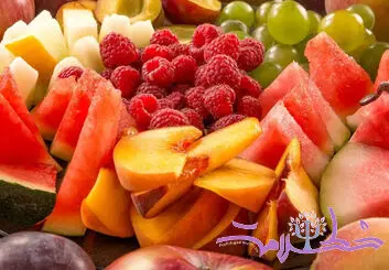 چه اتفاقی می‌ افتد وقتی بعد از غذا بلافاصله میوه می‌ خورید؟