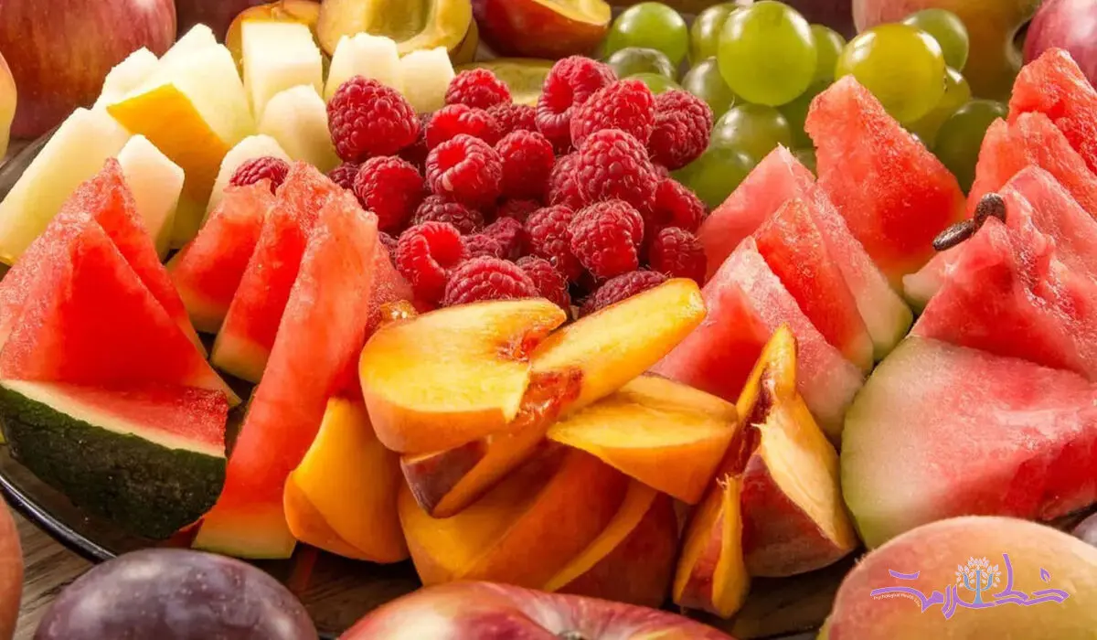 چه اتفاقی می‌ افتد وقتی بعد از غذا بلافاصله میوه می‌ خورید؟