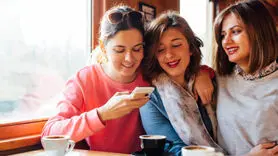 ۱۰ روش برای صمیمی شدن در ۱۰ دقیقه و تأثیر گذاشتن بر دیگران