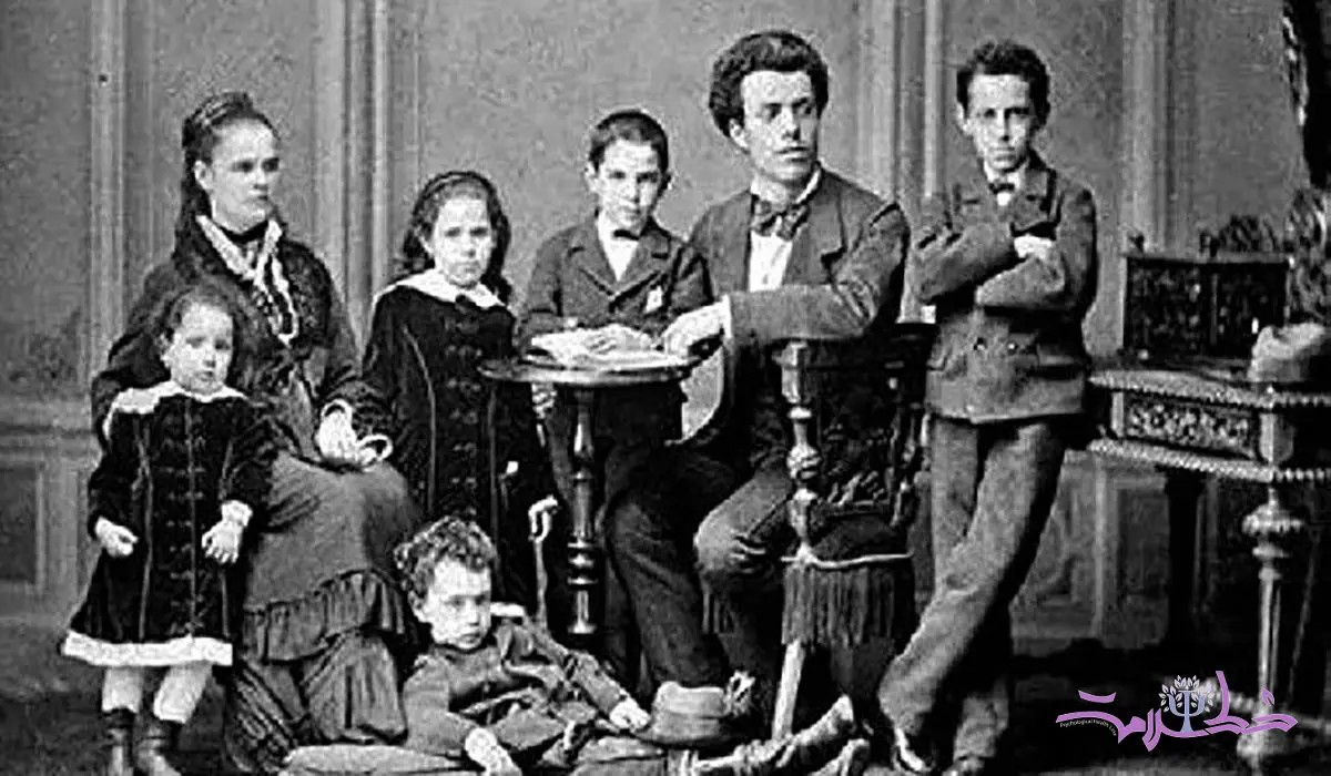 داستان شبح شدن ایزیدور: بازگشت به خانه یا فرار از خود؟