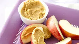طرز تهیه معجون سیب و کره بادام زمینی / ترکیبی انرژی بخش و شاد کننده