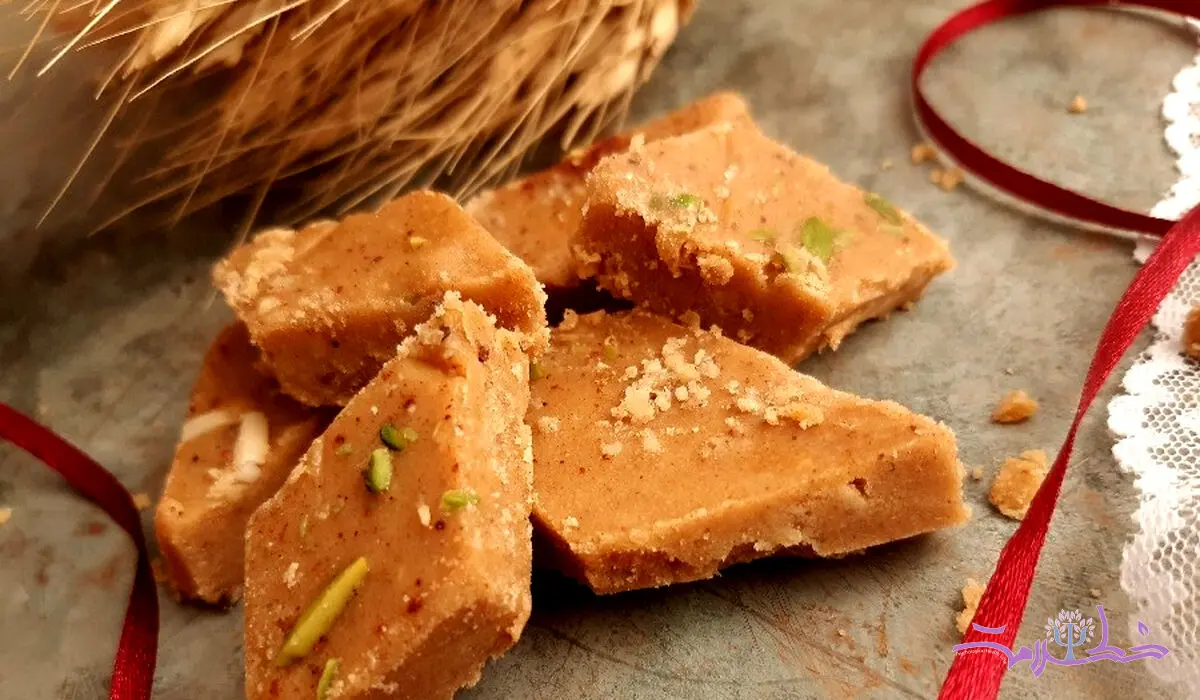 طرز تهیه حلوا خشک گردویی برای عید و افطار + فوری و ارزان