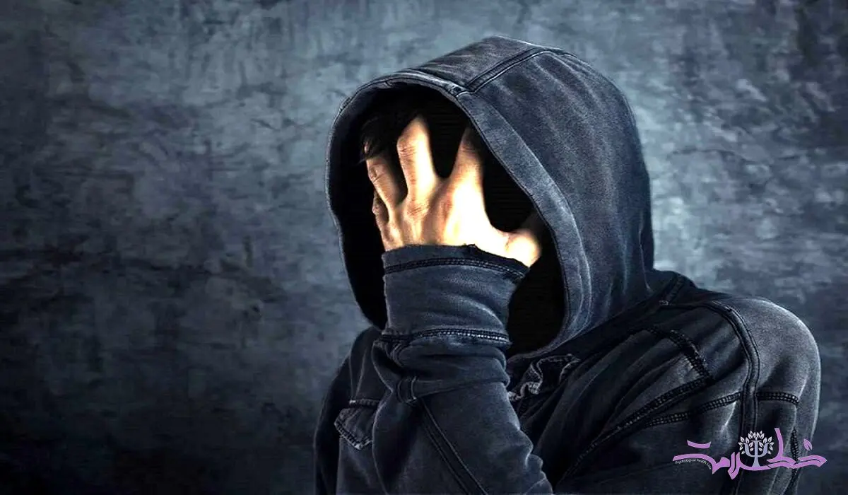 فیلم / این 10 ویژگی شخصیت را در هر کس دیدید فرار کنید