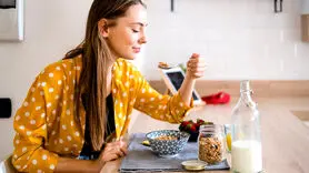 این غذاها عمر زنان را افزایش می دهد + لیست مواد غذایی
