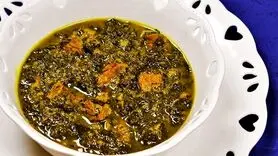 چگونه خورش تره فرنگی درست کنیم؟ آموزش یک خورش خاص و خوش‌طعم